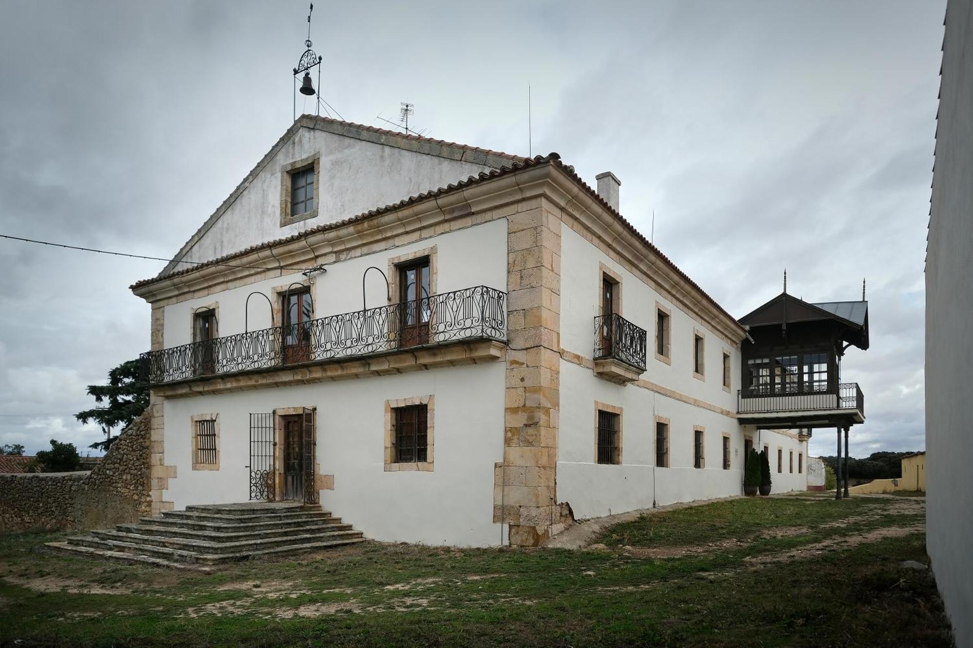 Casa Rural Palacio Conde De Aldana Con Piscina Entre Encinares Y Dehesas Terradillos Exteriér fotografie