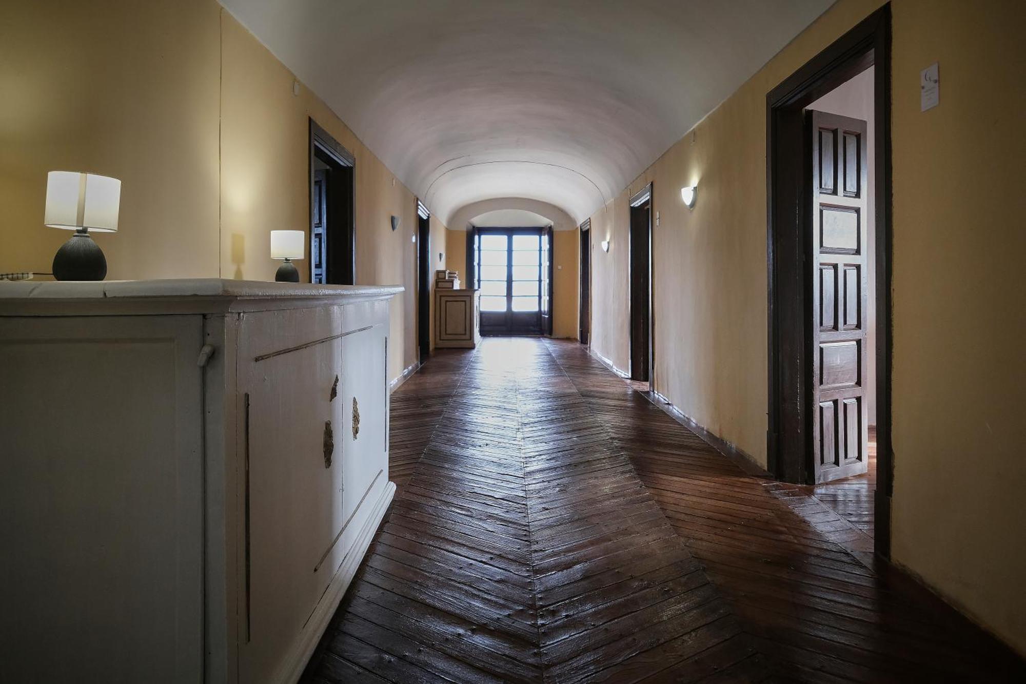Casa Rural Palacio Conde De Aldana Con Piscina Entre Encinares Y Dehesas Terradillos Exteriér fotografie