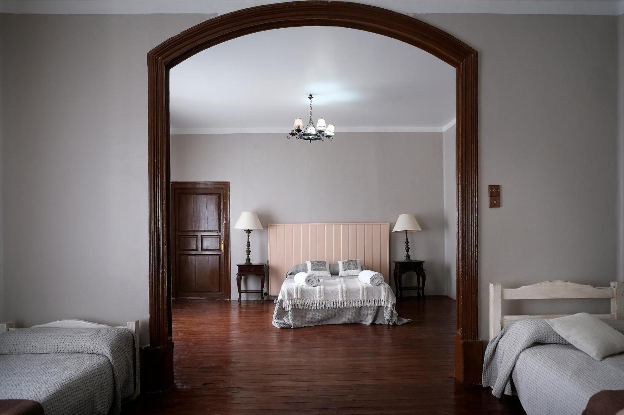 Casa Rural Palacio Conde De Aldana Con Piscina Entre Encinares Y Dehesas Terradillos Exteriér fotografie