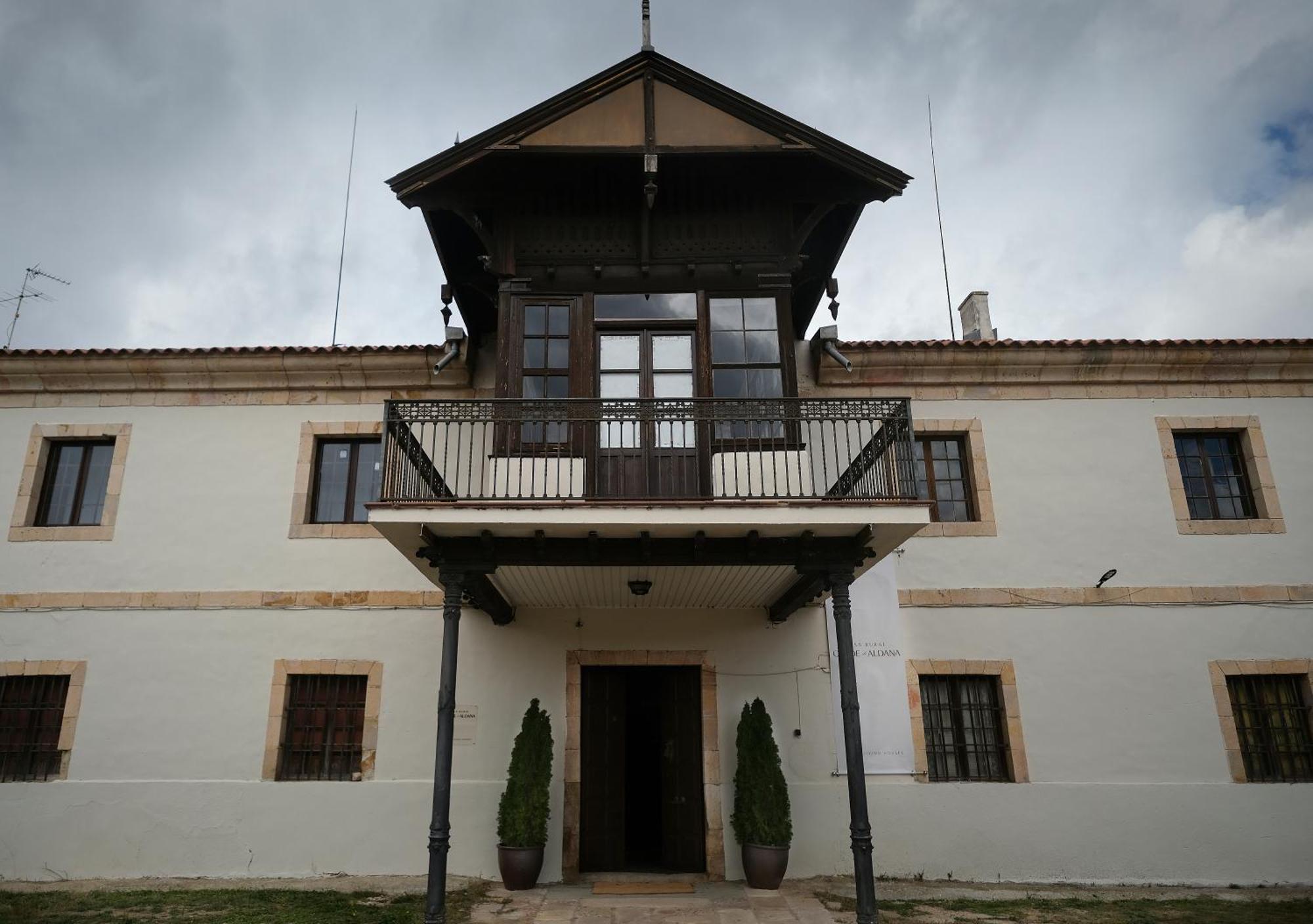 Casa Rural Palacio Conde De Aldana Con Piscina Entre Encinares Y Dehesas Terradillos Exteriér fotografie