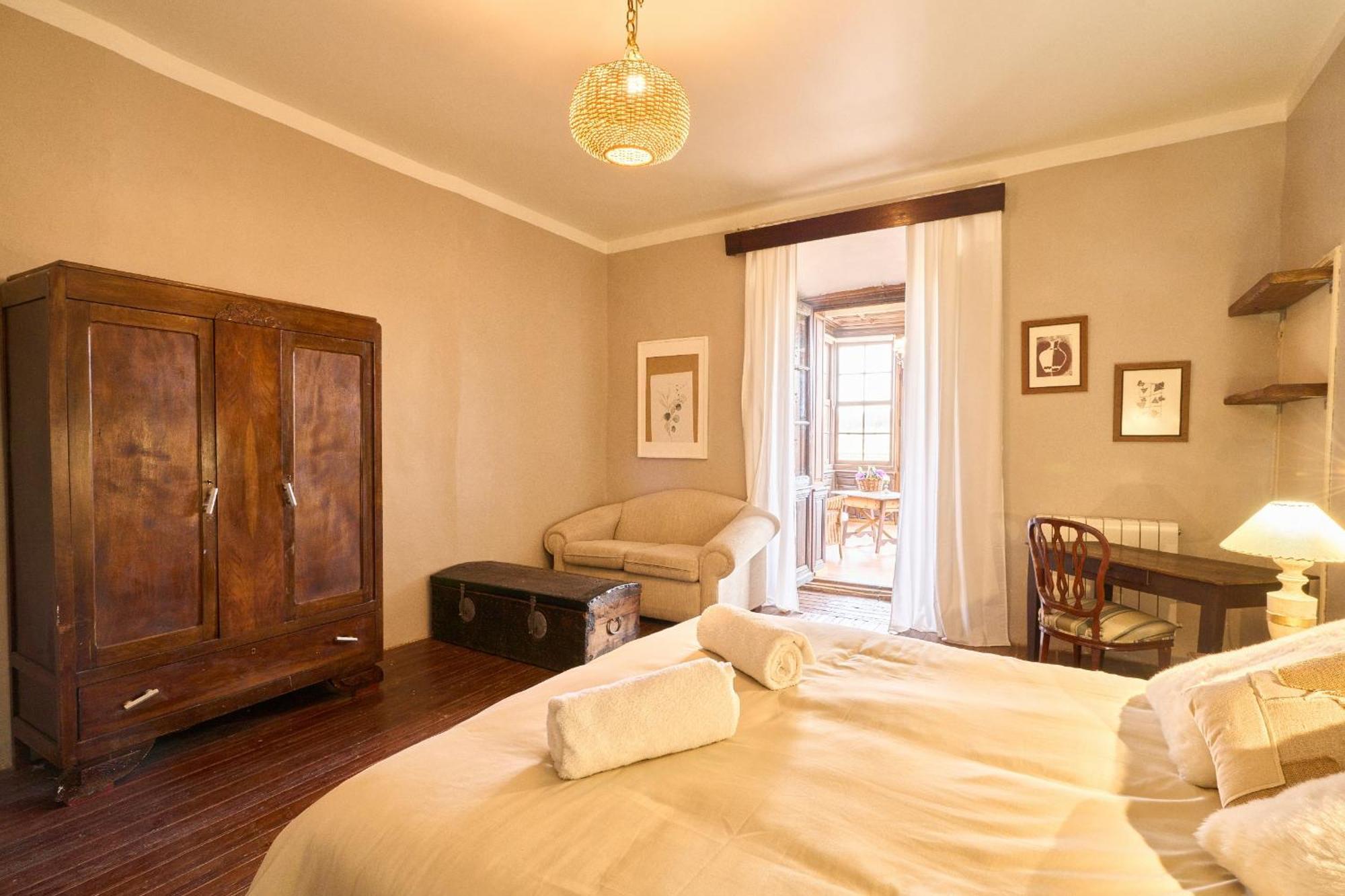 Casa Rural Palacio Conde De Aldana Con Piscina Entre Encinares Y Dehesas Terradillos Exteriér fotografie