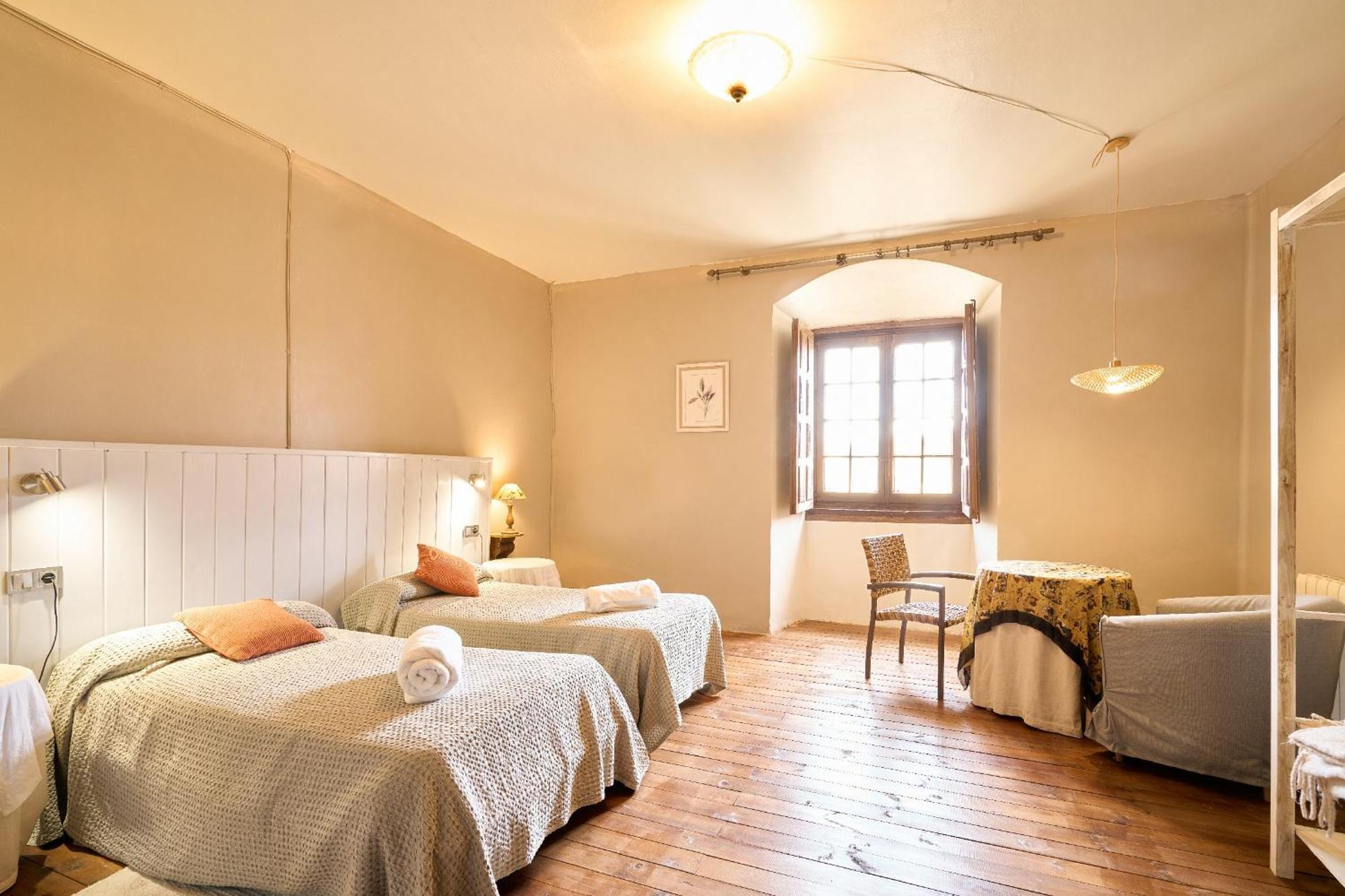 Casa Rural Palacio Conde De Aldana Con Piscina Entre Encinares Y Dehesas Terradillos Exteriér fotografie